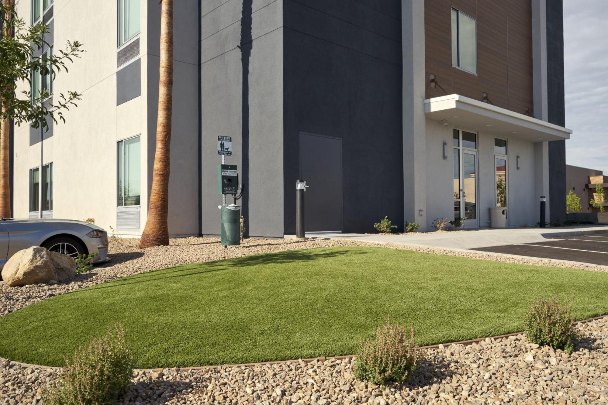 Springhill Suites By Marriott Las Vegas Airport Exterior photo